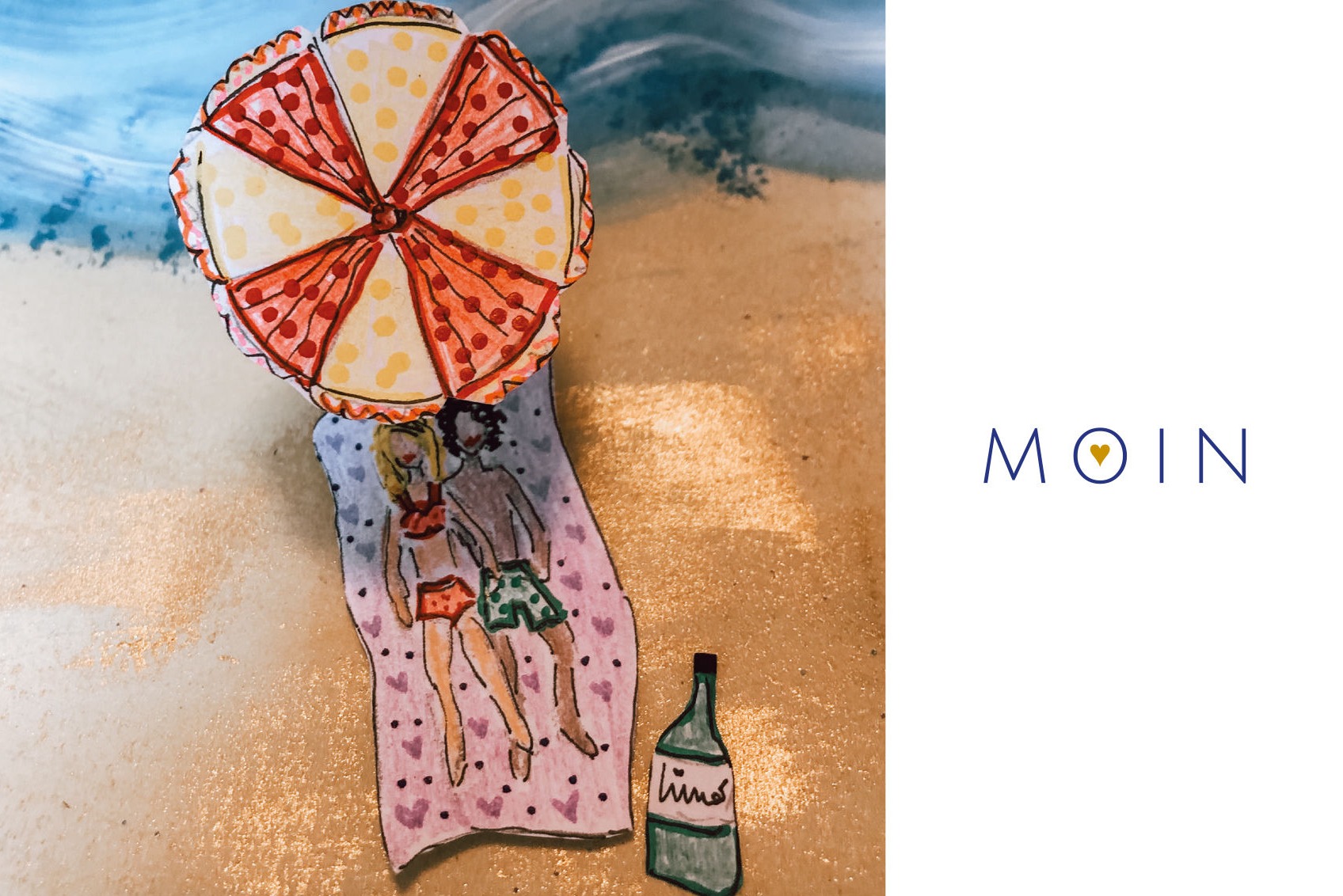 Paar am Meer auf Decke unter Sonnenschirm, Illustration mit Stiften und Acrylfarbe von Nicole Hey aka Grafikerin am Meer